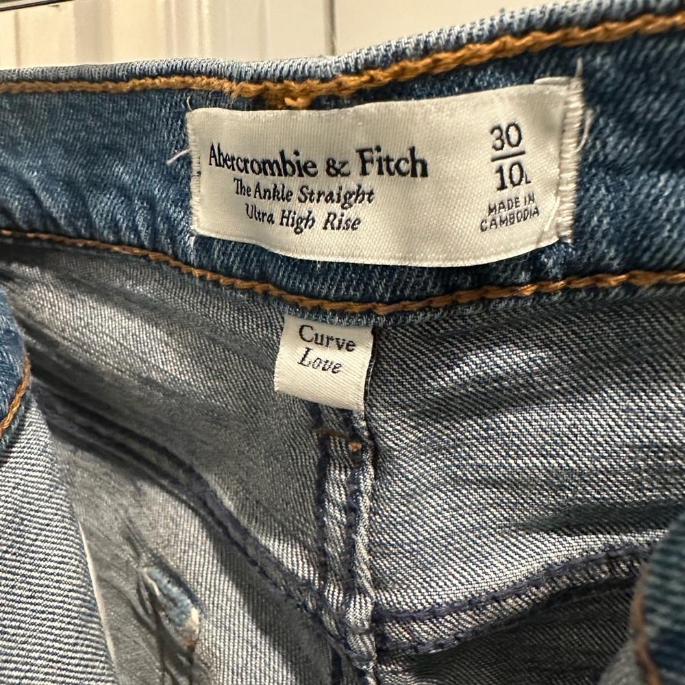 Abercrombie Ultra High Rise Jeans